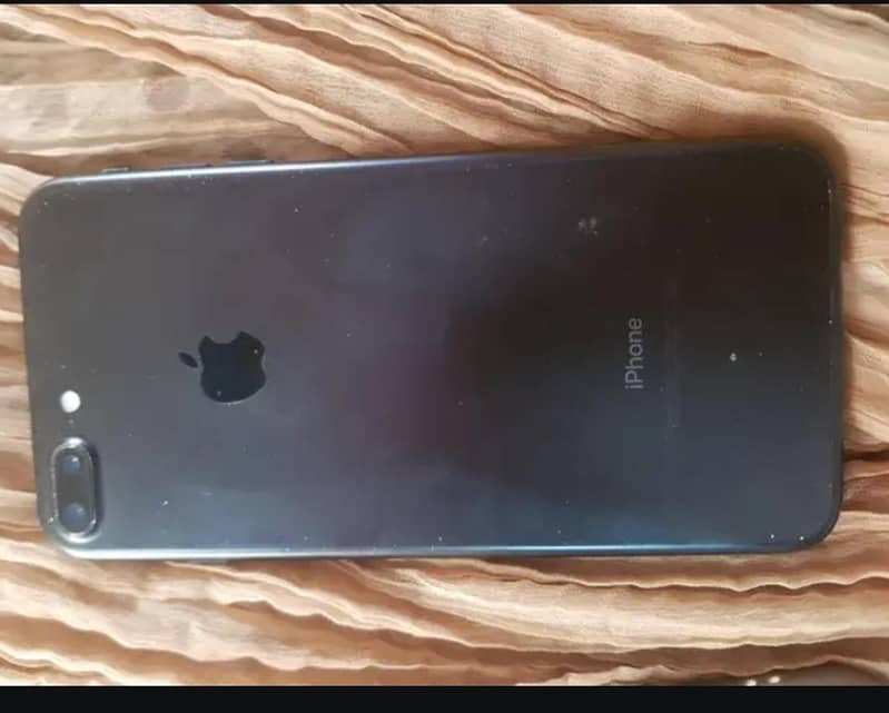 Apple iPhone 7 plus 2