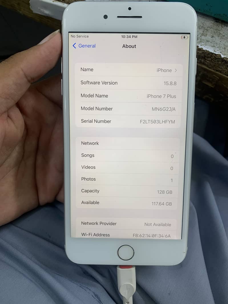 Apple iPhone 7 Plus 0