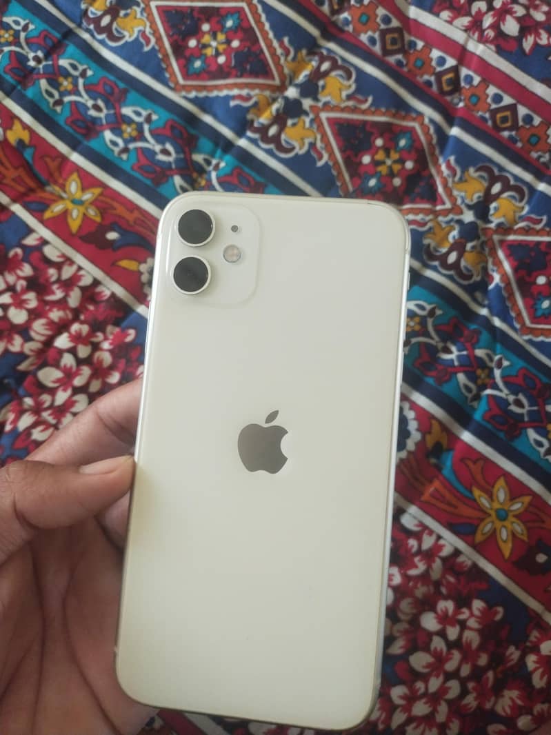 Apple iPhone 11 0