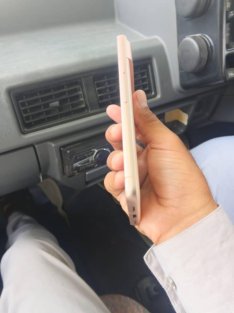 Google Pixel 8 5