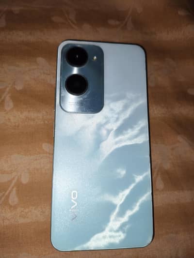 Vivo Y18