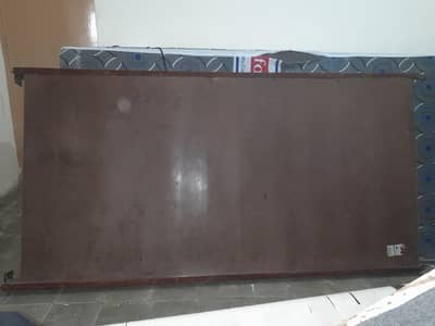 2 x Single Bed alongside mattresses