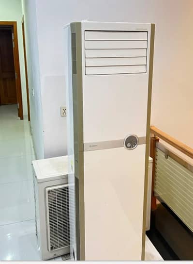 Gree standing AC non inverter