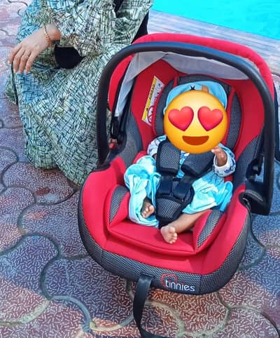 carry cot and car seatp