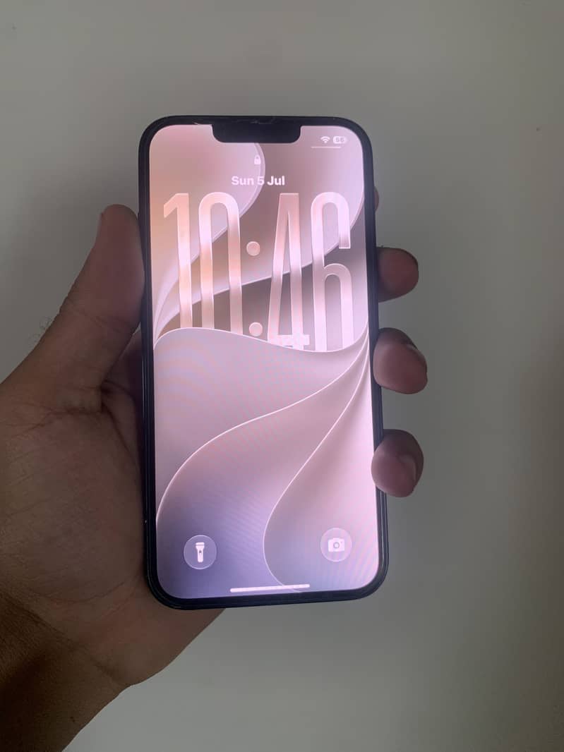 iPhone 14 3