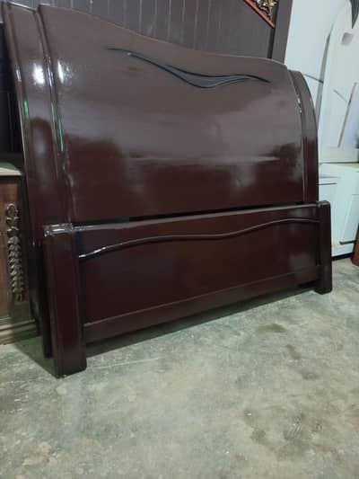 origional Talli and Diyar wood bed fr sale with reasonable prices
