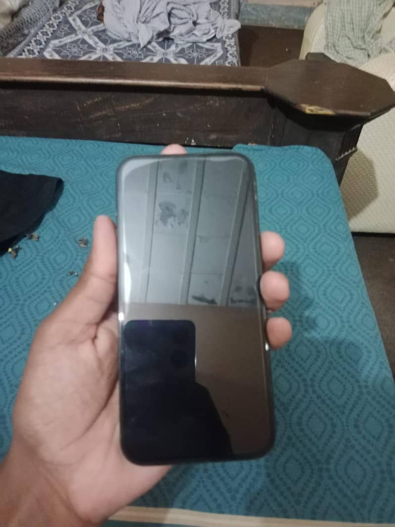 Apple iPhone 15 Pro Max 6