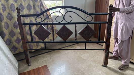 Bed with side tables