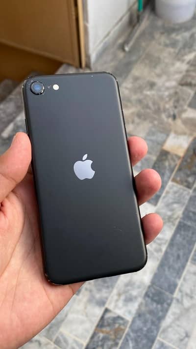 Apple iPhone SE