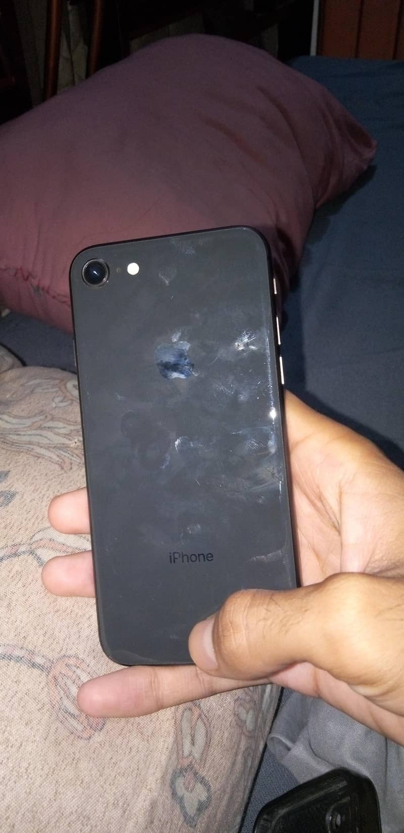 Apple iPhone 8 1