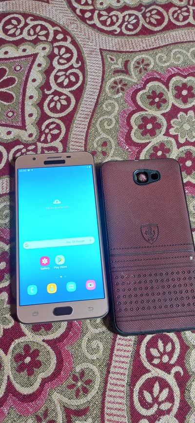Samsung Mobile on7 Prime