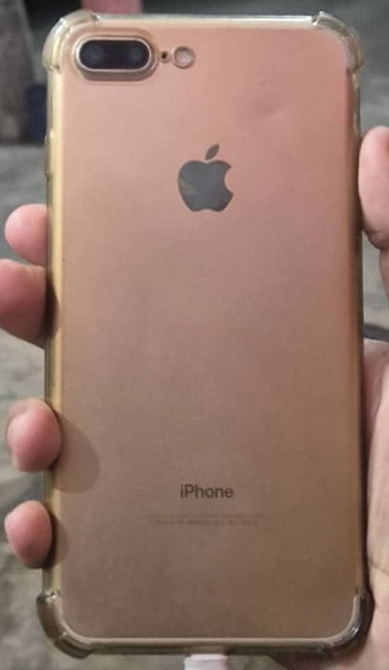 Apple iPhone 7 Plus 1
