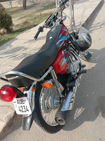 CD125 NEW BIKE CONDITION
