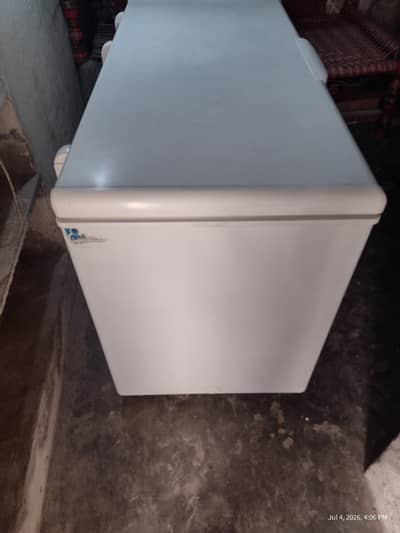Haider chest freezer