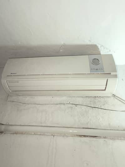 Gree non inverter 1 ton ac