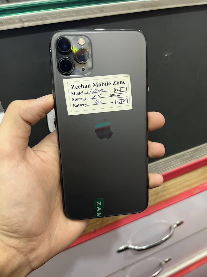 Apple iPhone 13 Pro Max 2