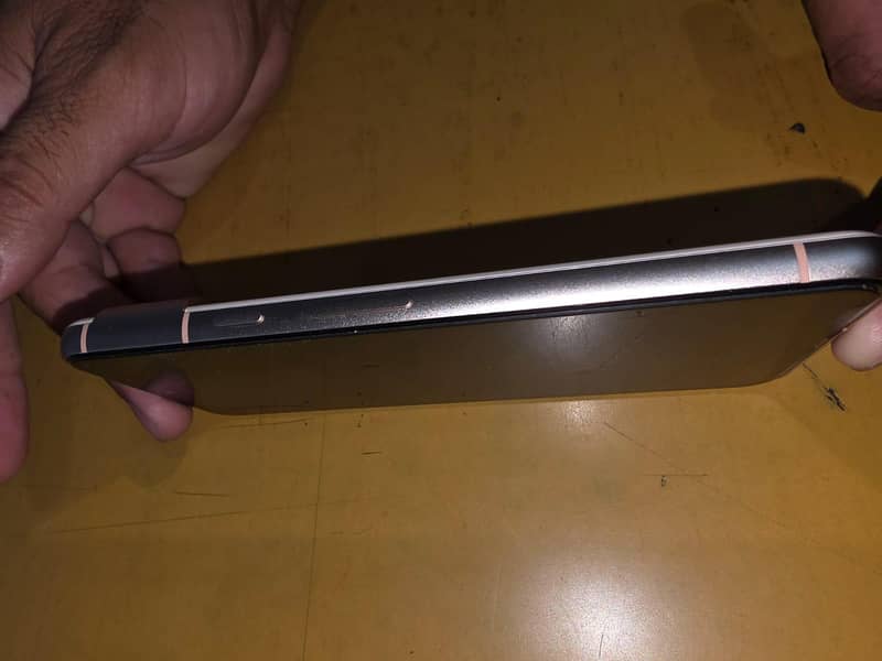 Google Pixel 8 1