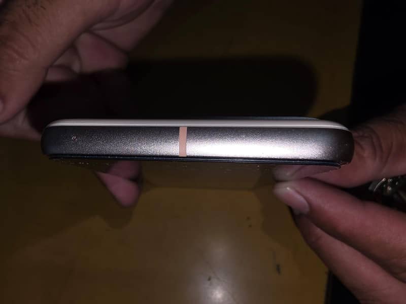 Google Pixel 8 3