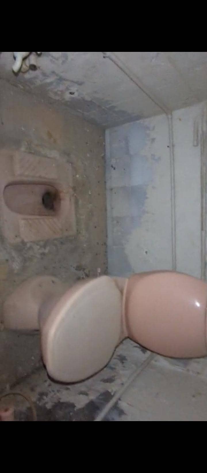 bathroom commode 2
