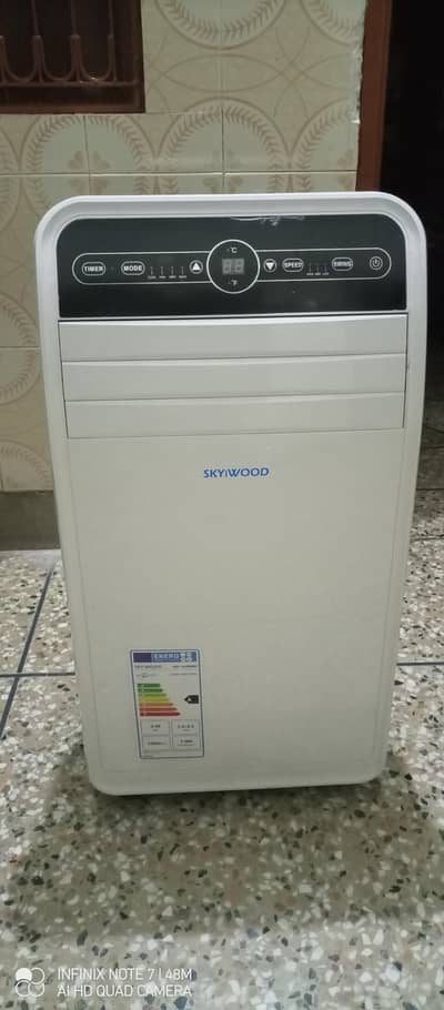 sale fulllll new ac completely new in box