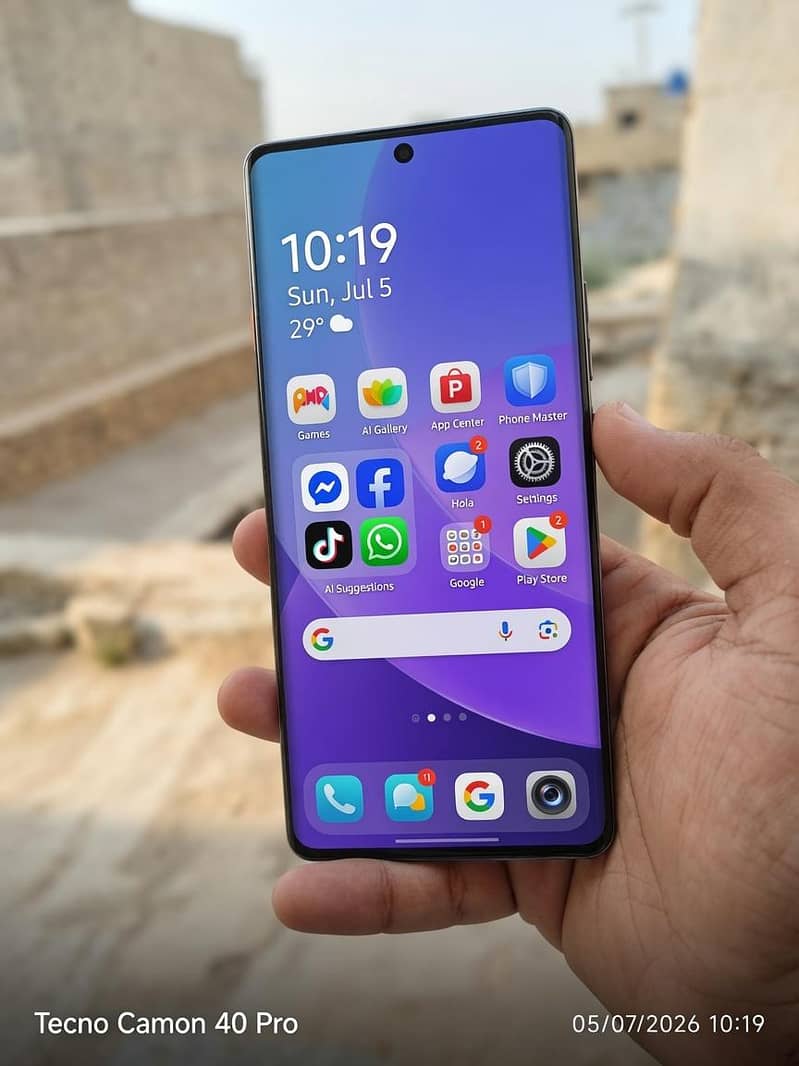 Tecno camon 40pro 1