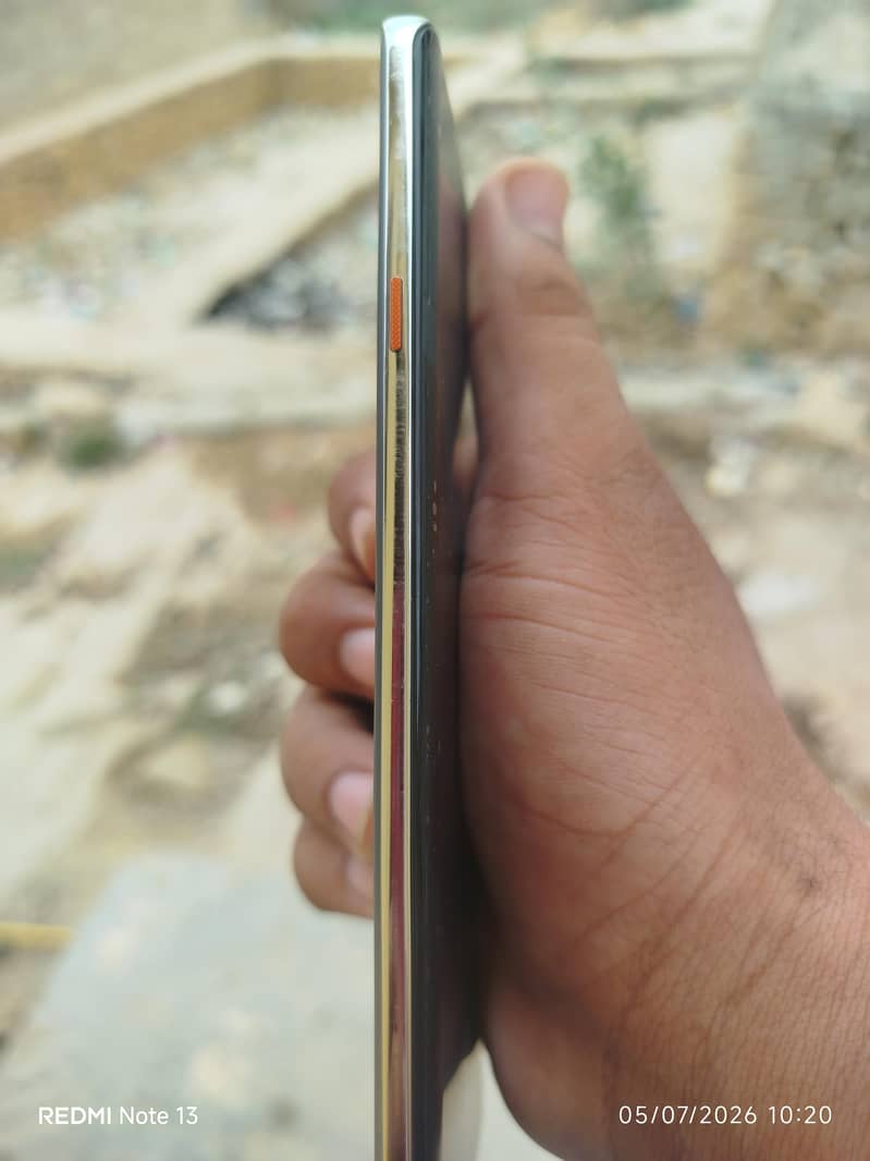 Tecno camon 40pro 4