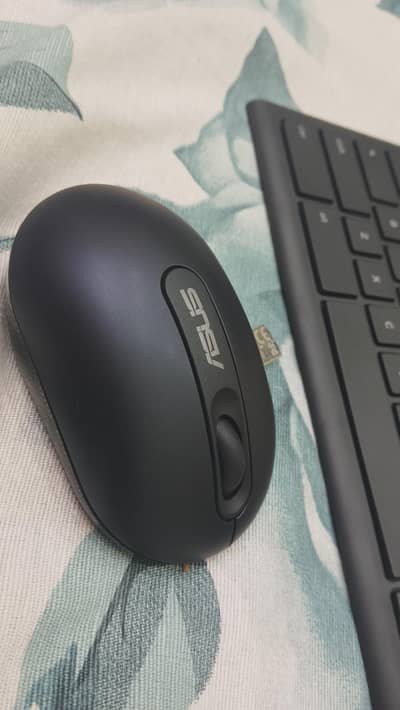Asus Wireless Keyboard and Mouse Pair