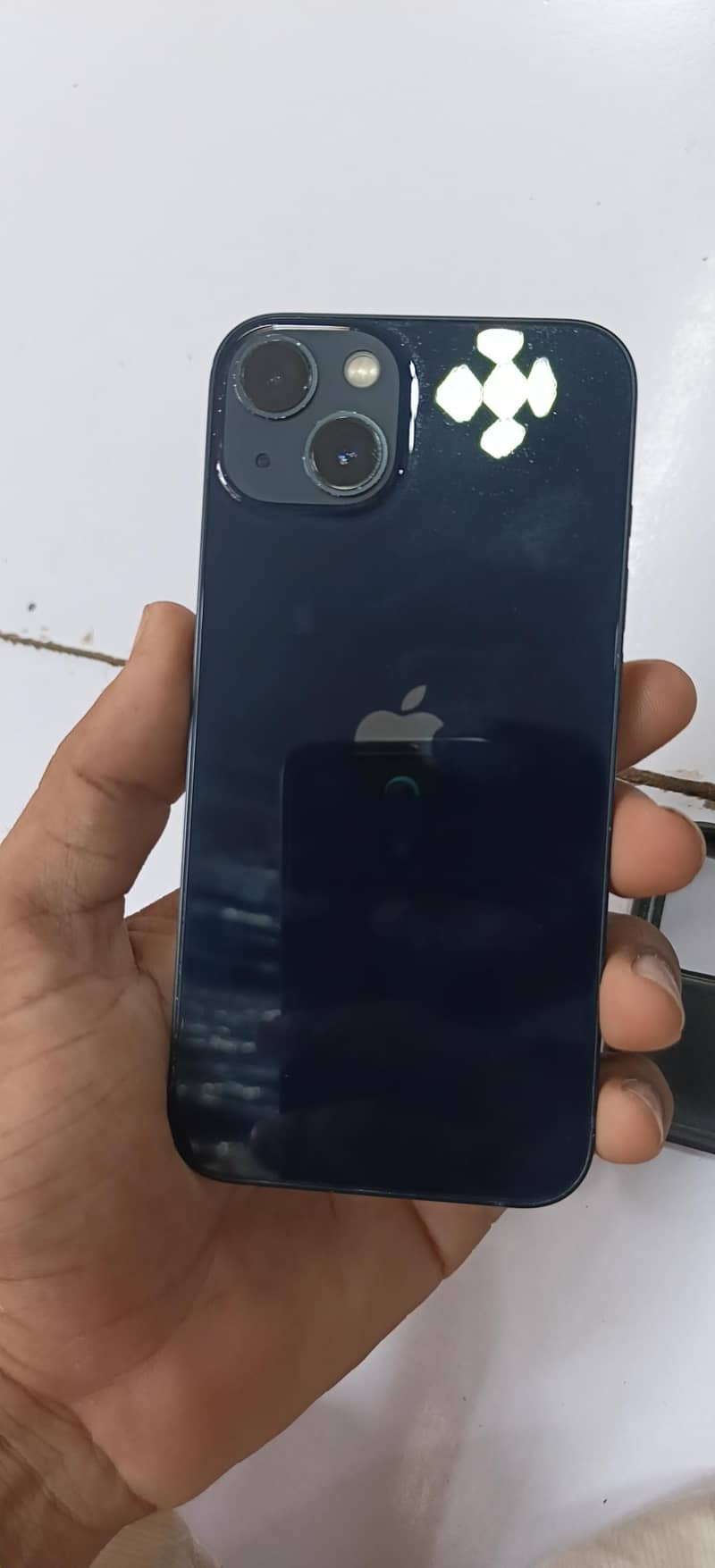 Apple iPhone 13 0