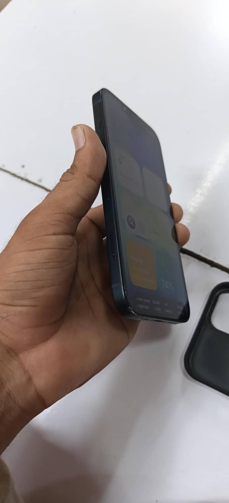 Apple iPhone 13 4