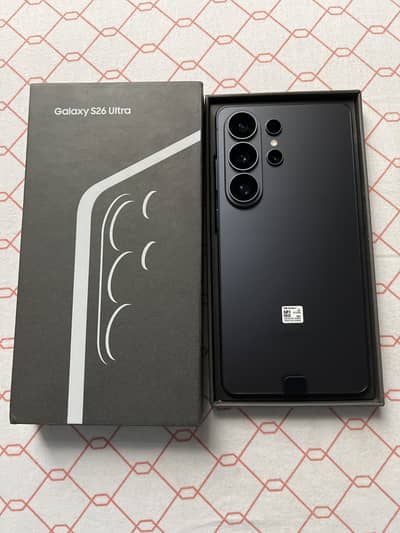 Samsung Mobile S26 Ultra black