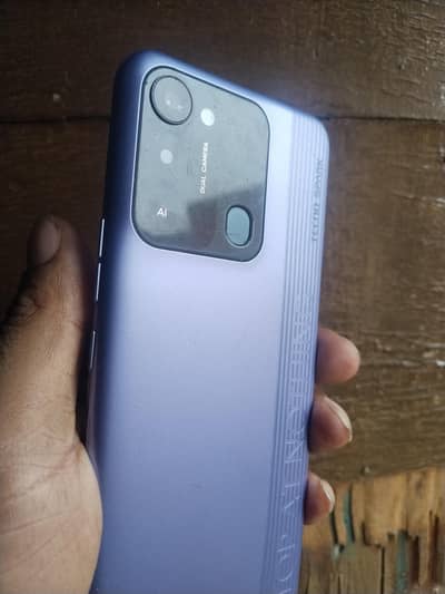 Tecno Spark 8C