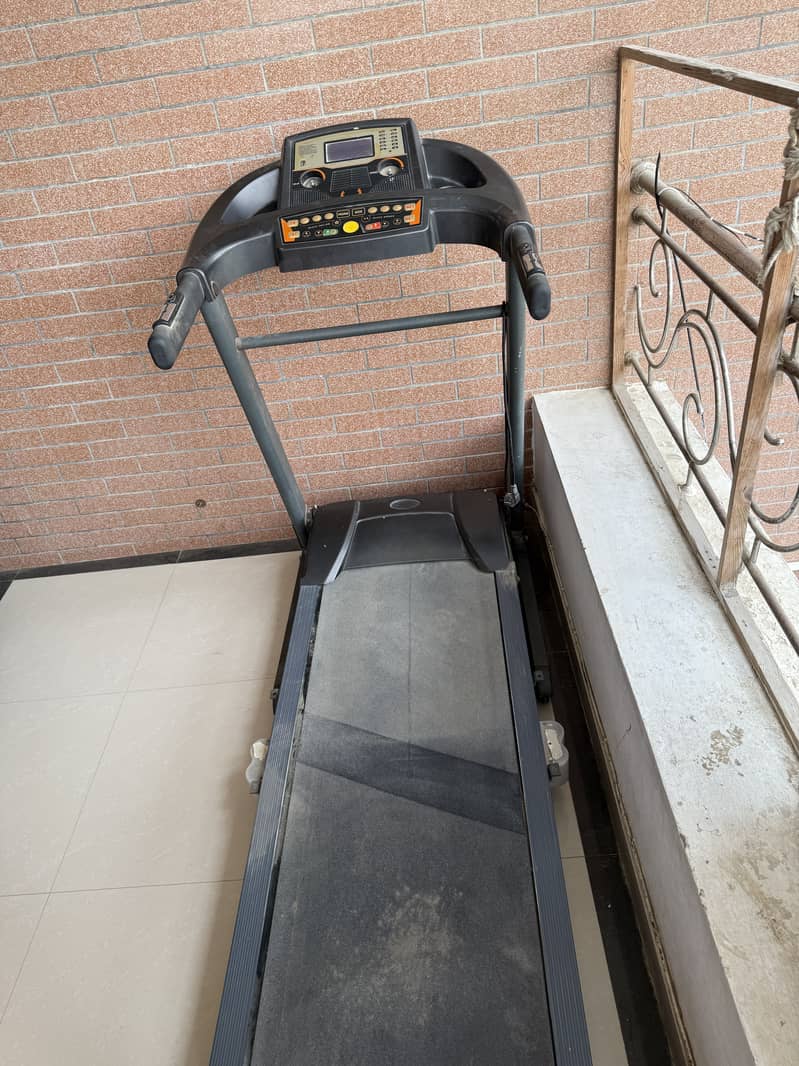 Electronic treadmill 5