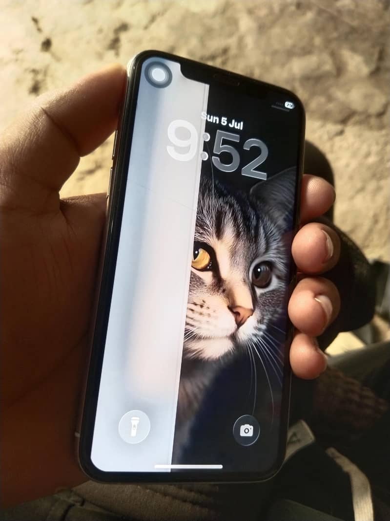 Apple iPhone 11 Pro 1