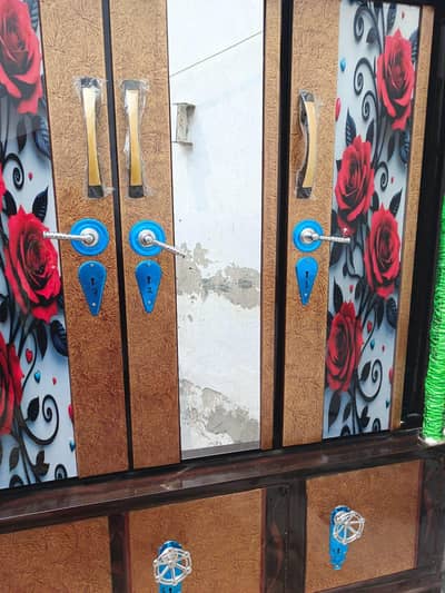 3 door ward -robe