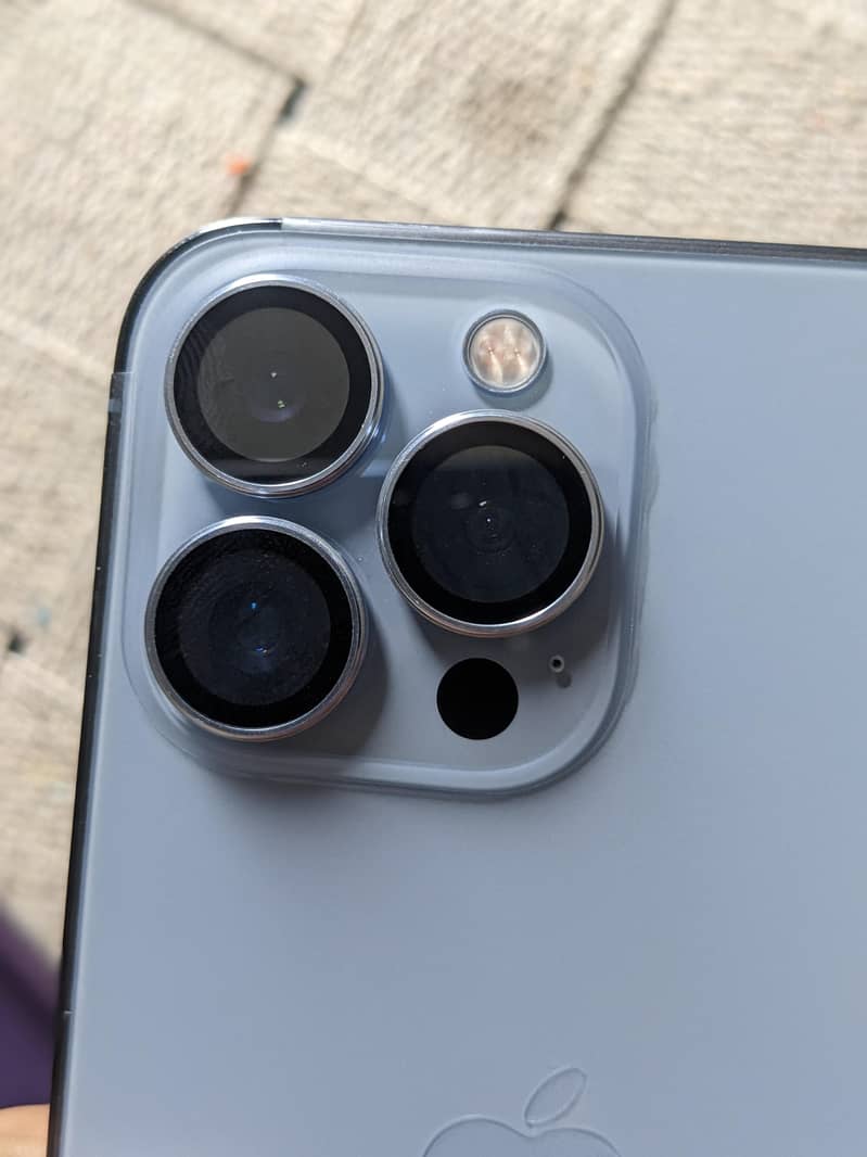 Apple iPhone 13 Pro [read description first] 2