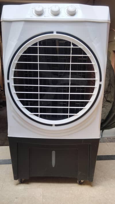 12 Volt DC air cooler in good condition