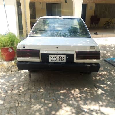 Nissan Sunny 1989