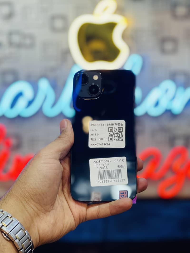 Apple iPhone 13 3