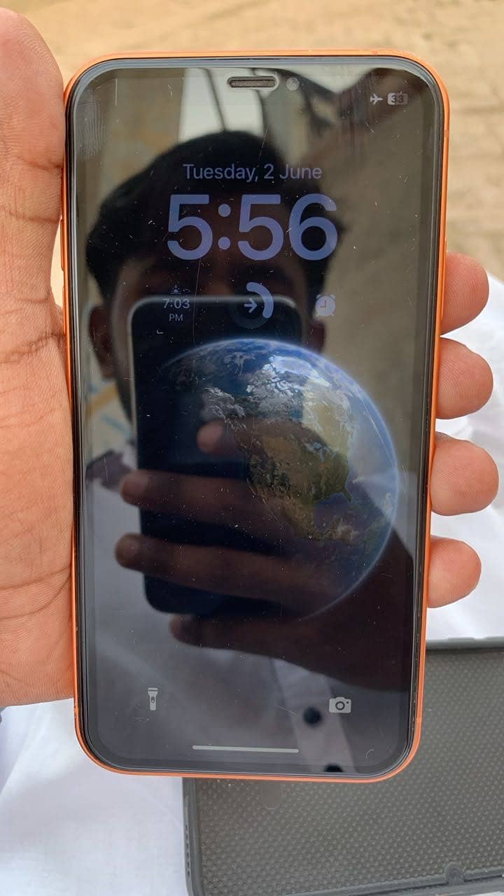 Apple iPhone XR 2