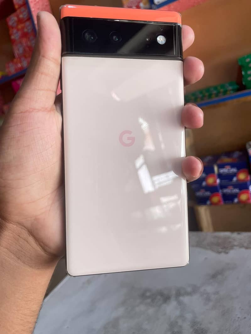 Google Pixel 6 4