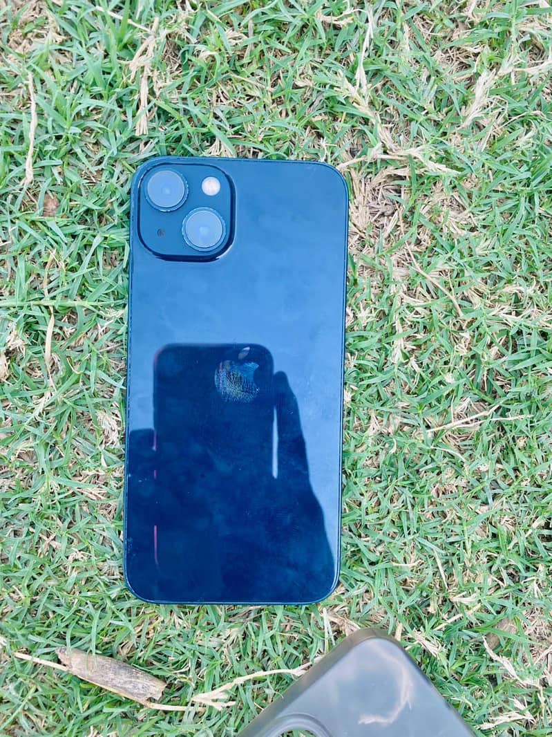 Apple iPhone 13 6