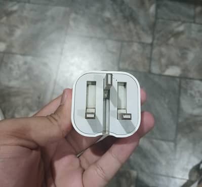 I phone 3 pin original adapter