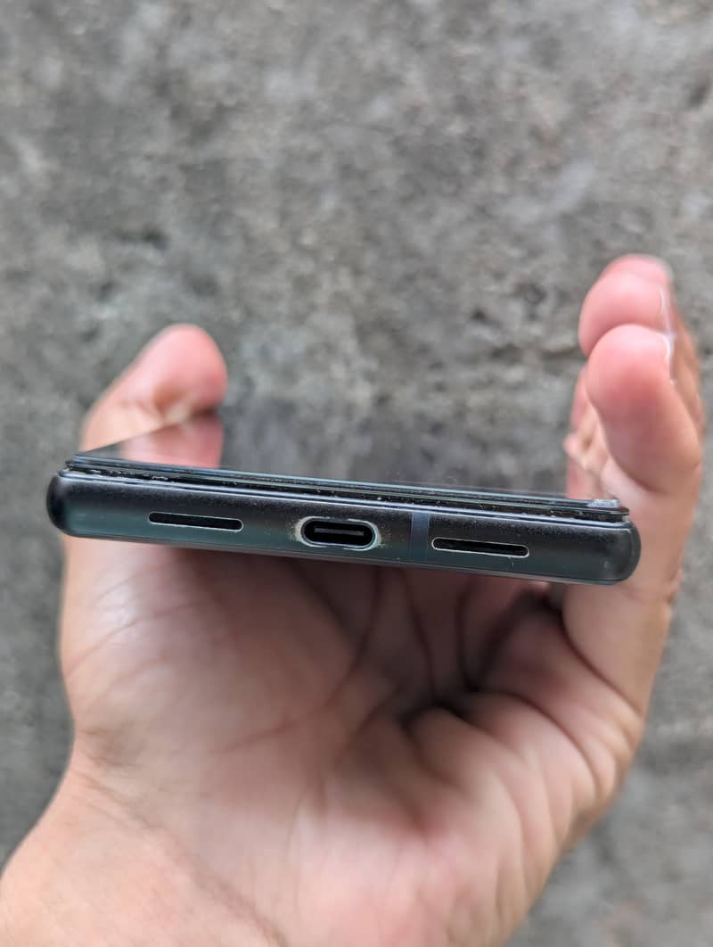 Google Pixel 6 4
