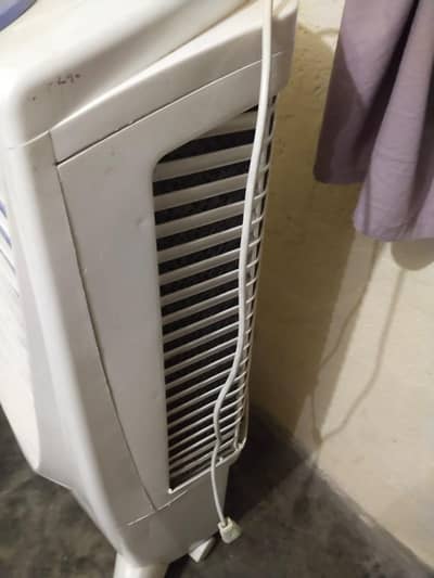 cooler plastic body