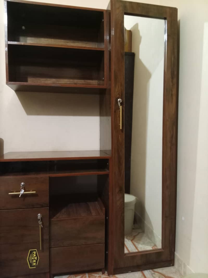 dressing table 1