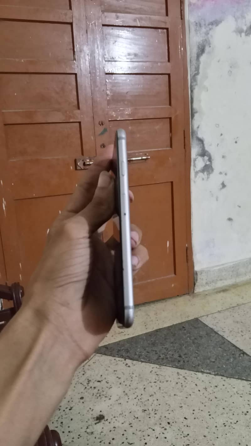 Apple iPhone 6 1