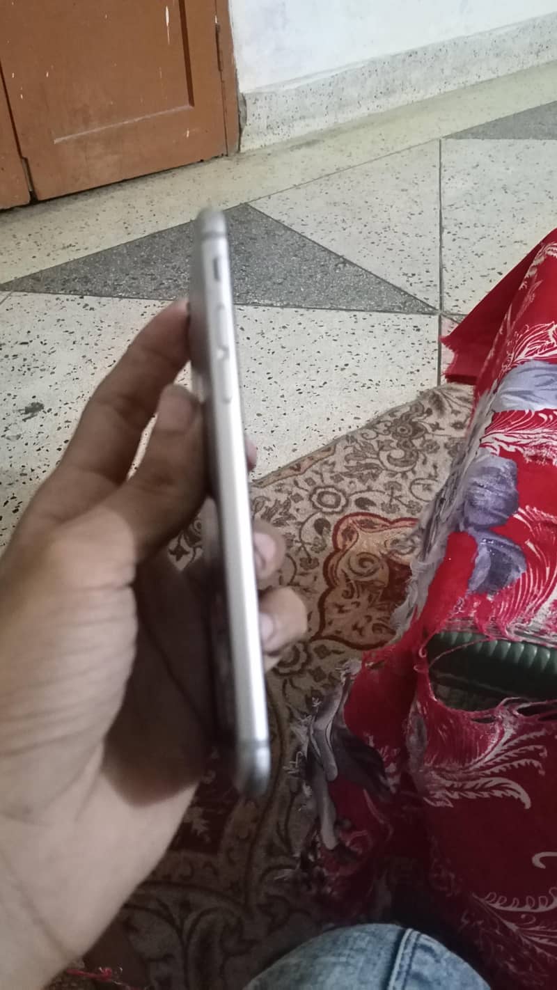 Apple iPhone 6 2