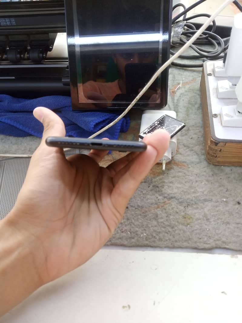 Apple iPhone 7 3