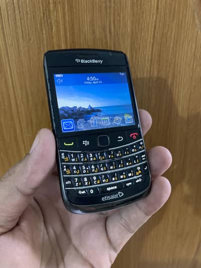 BlackBerry Bold 2 Model 9700 PTA Approved Genuine Phone
