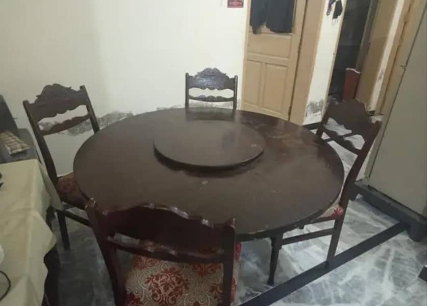 Dining Table 0